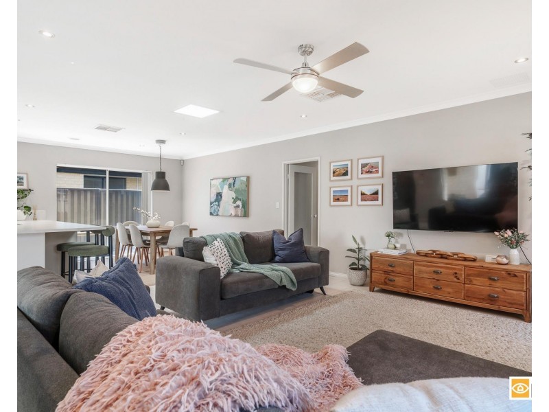 15 Duvall Parkway, Aveley WA 6069