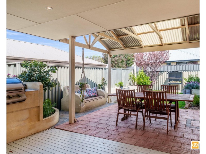 15 Duvall Parkway, Aveley WA 6069