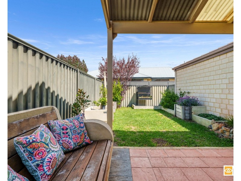 15 Duvall Parkway, Aveley WA 6069