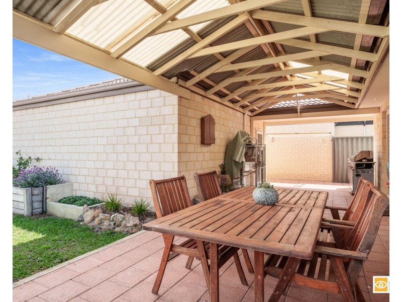 15 Duvall Parkway, Aveley WA 6069