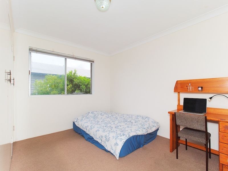 2/146 Juliette, Greenslopes QLD 4120