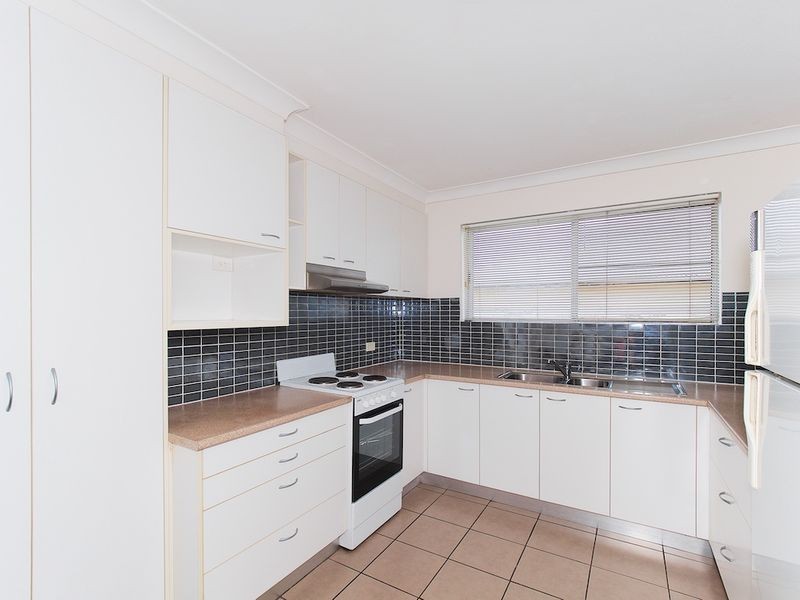 2/146 Juliette, Greenslopes QLD 4120