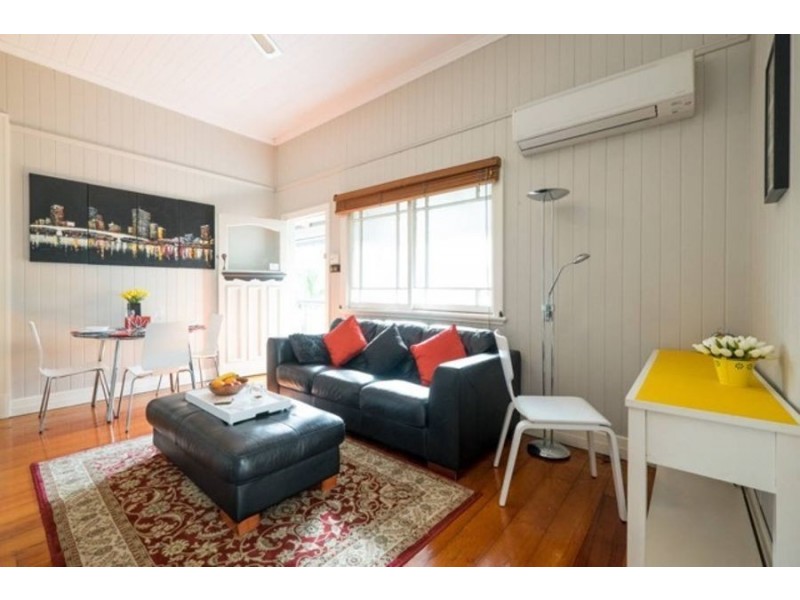 60 FISHER STREET, East Brisbane QLD 4169