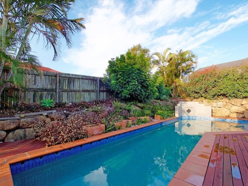 137 GALAXY STREET, Bridgeman Downs QLD 4035