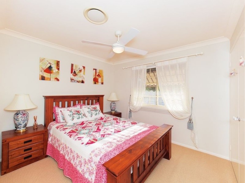 137 GALAXY STREET, Bridgeman Downs QLD 4035