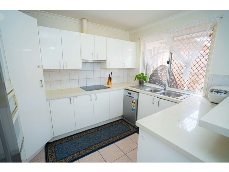 18 Serrata Circuit, Forest Lake QLD 4078