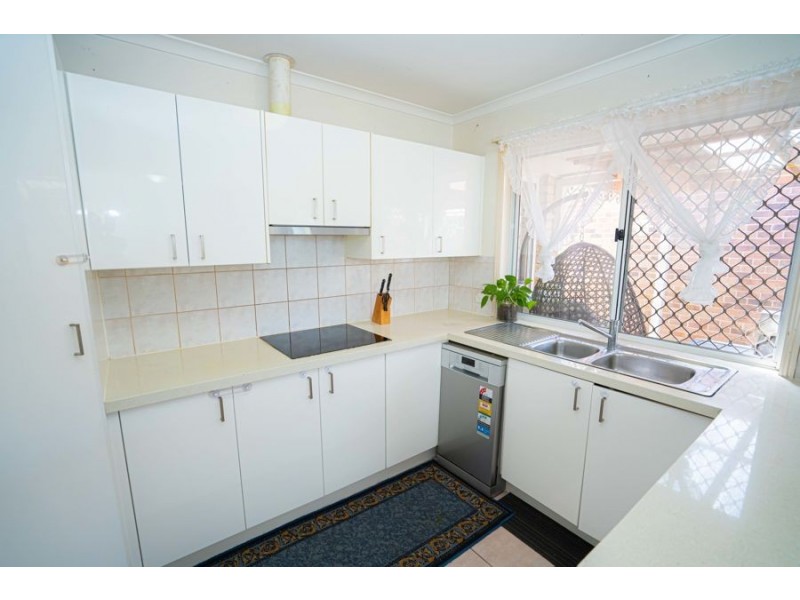 18 Serrata Circuit, Forest Lake QLD 4078