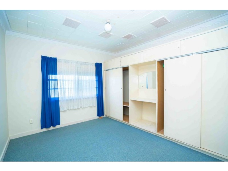 18 Weeroona Street, Chermside QLD 4032