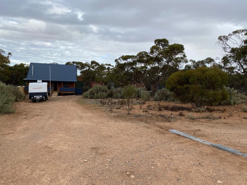 523 Black Hill Road, Cambrai SA 5353