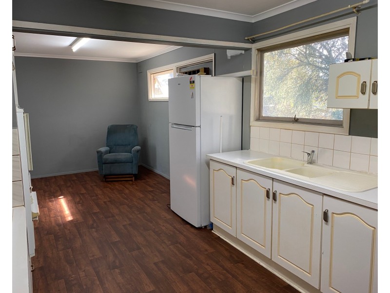 2 Saleyard Road, Mount Pleasant SA 5235