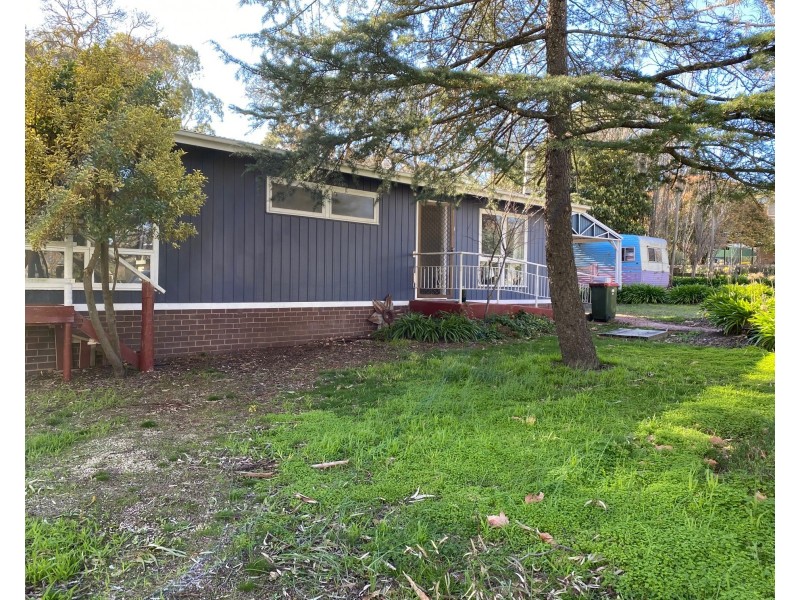 2 Saleyard Road, Mount Pleasant SA 5235