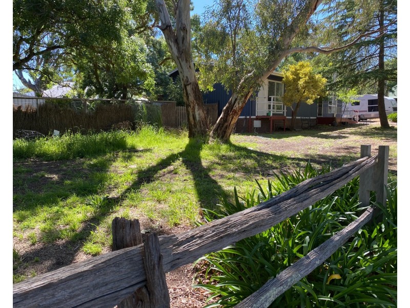 2 Saleyard Road, Mount Pleasant SA 5235