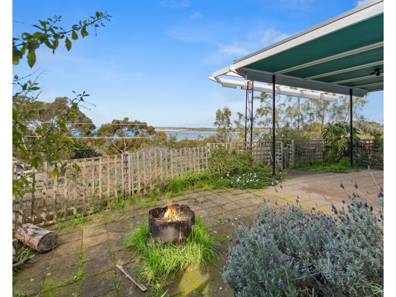 15 Ryberg Road, American River SA 5221