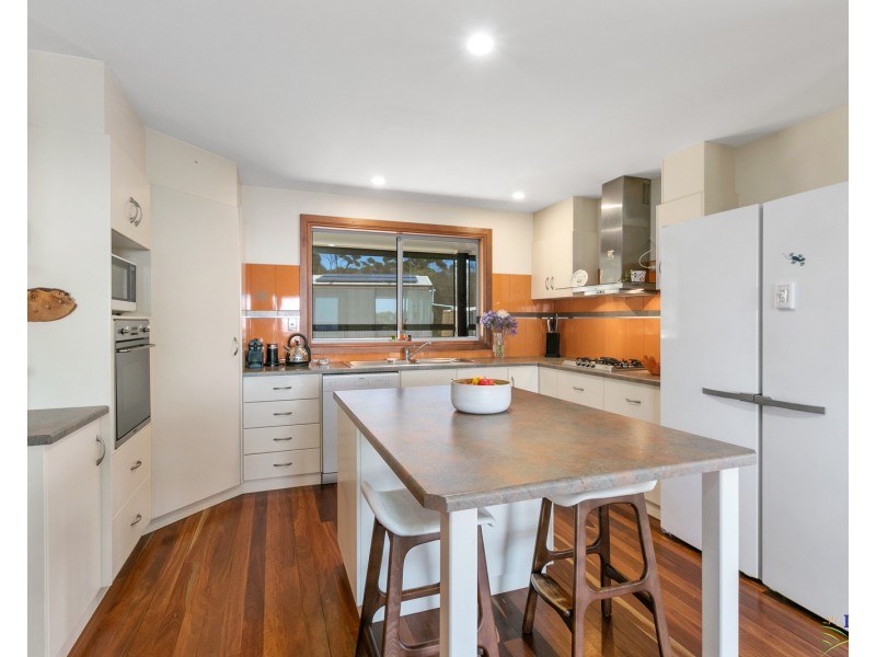 63 Bayview Road, American River SA 5221