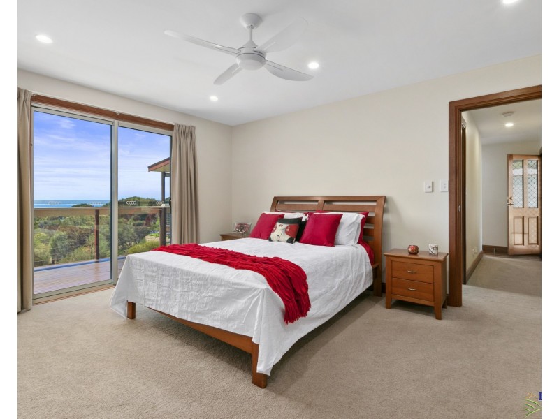 63 Bayview Road, American River SA 5221