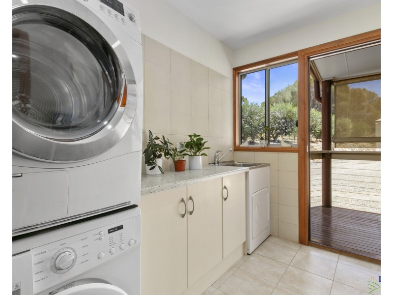 63 Bayview Road, American River SA 5221