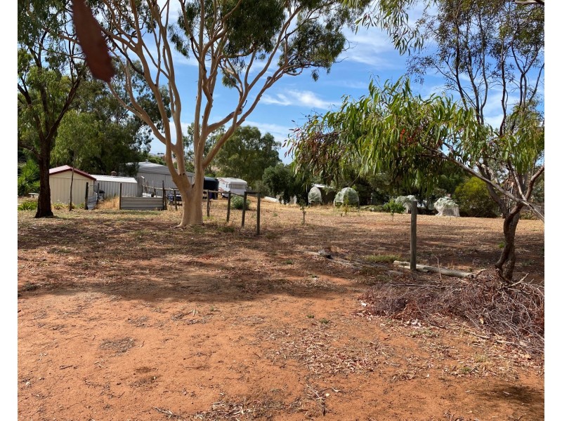 2-4 Adelaide Road, Palmer SA 5237