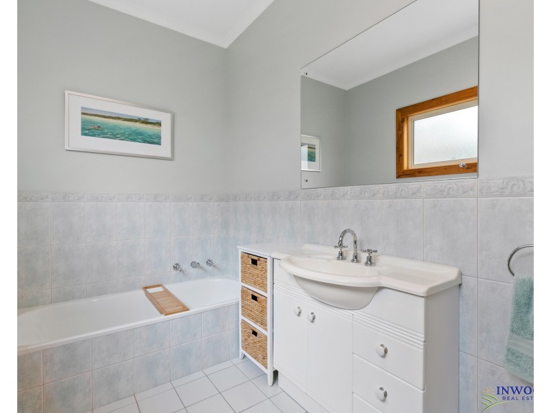 4022 Hog Bay Road, Dudley West SA 5222
