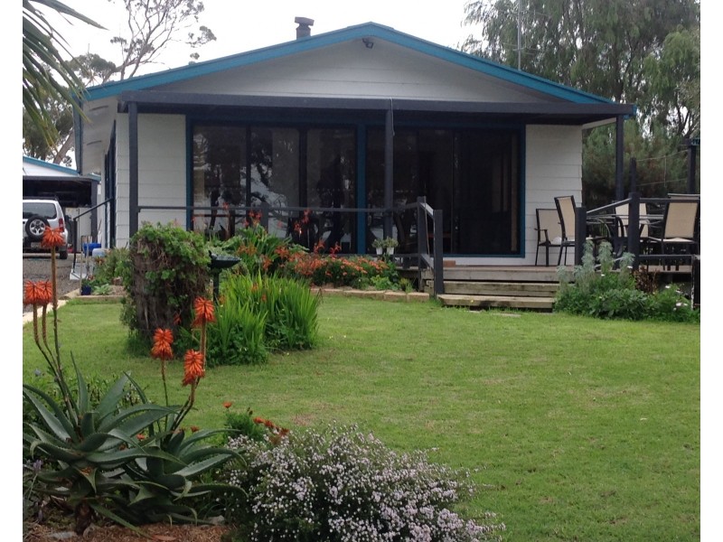 20 Tangara Drive, American River SA 5221