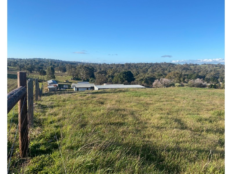 34 Basil Roeslers Road, Eden Valley SA 5235