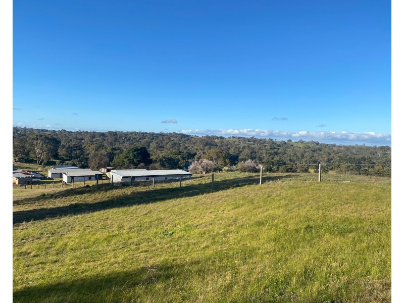 34 Basil Roeslers Road, Eden Valley SA 5235