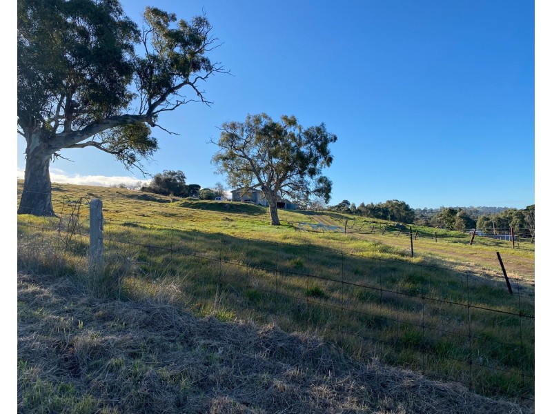 34 Basil Roeslers Road, Eden Valley SA 5235