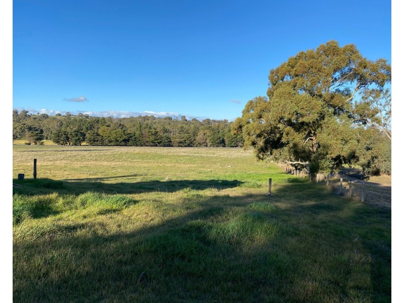 34 Basil Roeslers Road, Eden Valley SA 5235