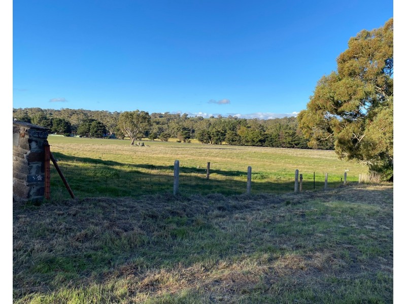 34 Basil Roeslers Road, Eden Valley SA 5235