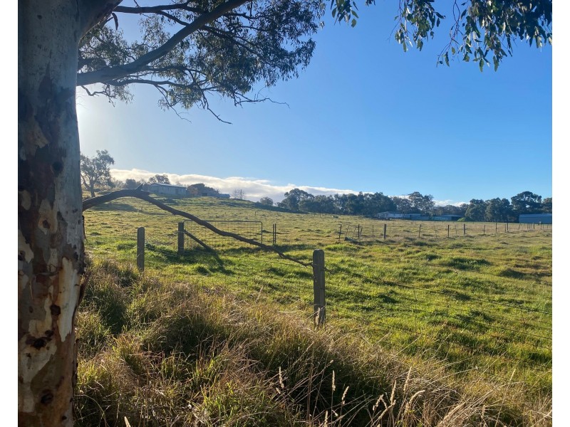 34 Basil Roeslers Road, Eden Valley SA 5235