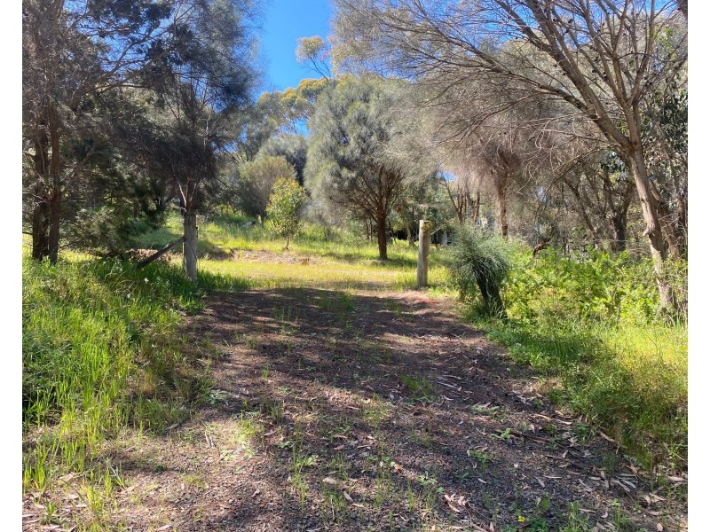 4 Longview Road, American River SA 5221