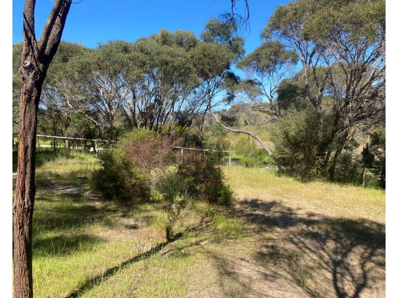 4 Longview Road, American River SA 5221