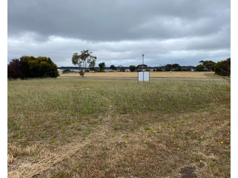 2 Plover Place, American River SA 5221