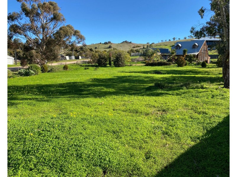 2 Church Crescent, Palmer SA 5237