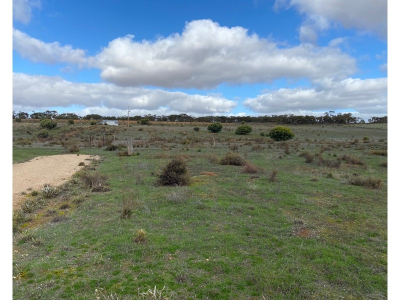 1 and 2 Bundilla Road, Cambrai SA 5353