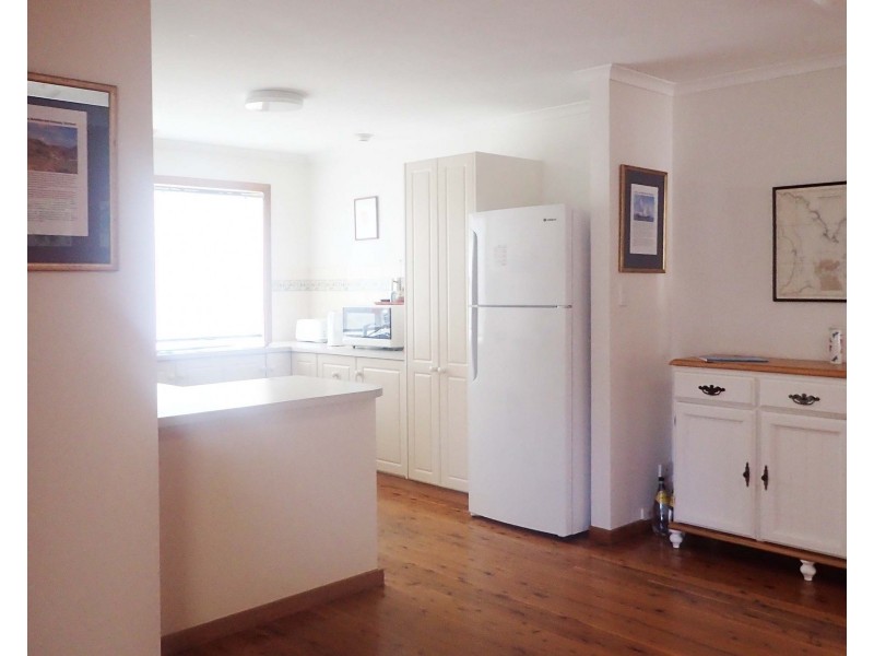 10 Falie Court, American River SA 5221