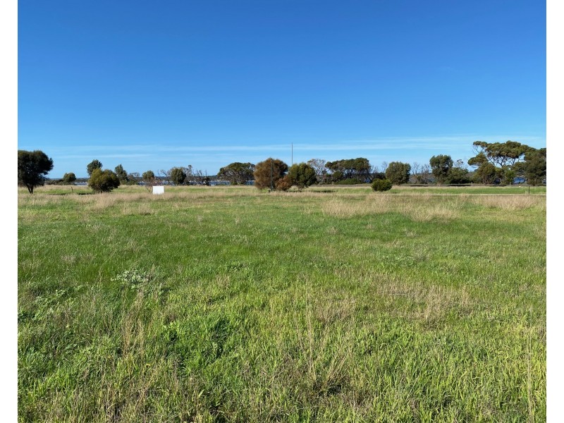 14 Kestrel Close, American River SA 5221