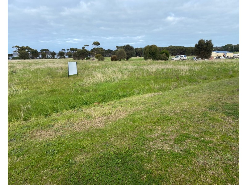 14 Kestrel Close, American River SA 5221