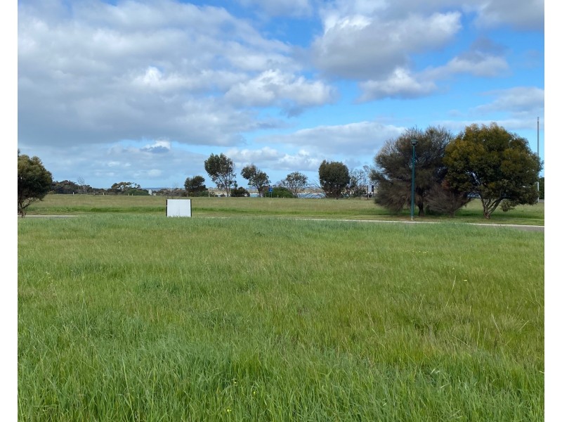 14 Kestrel Close, American River SA 5221