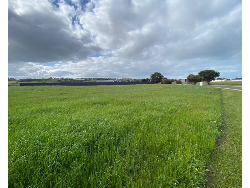 14 Kestrel Close, American River SA 5221