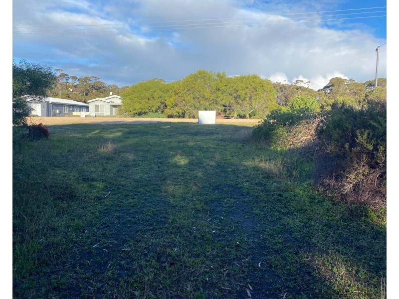 9 Beach Crescent, Baudin Beach SA 5222