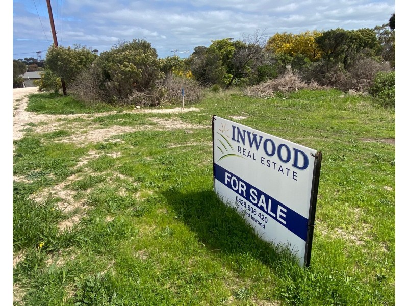9 Beach Crescent, Baudin Beach SA 5222