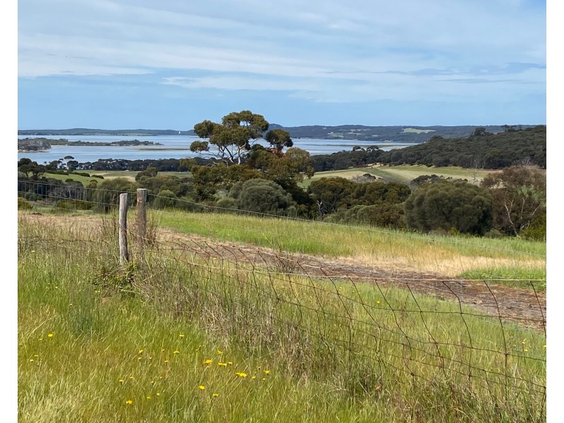 35 Longview Road, American River SA 5221