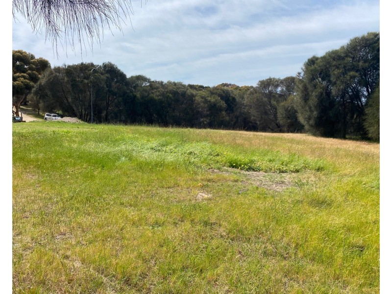 35 Longview Road, American River SA 5221