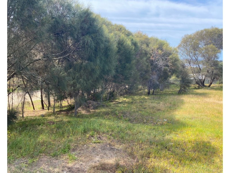 35 Longview Road, American River SA 5221