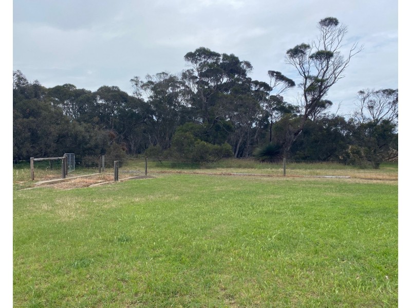 1652 Hog Bay Road, Haines SA 5223