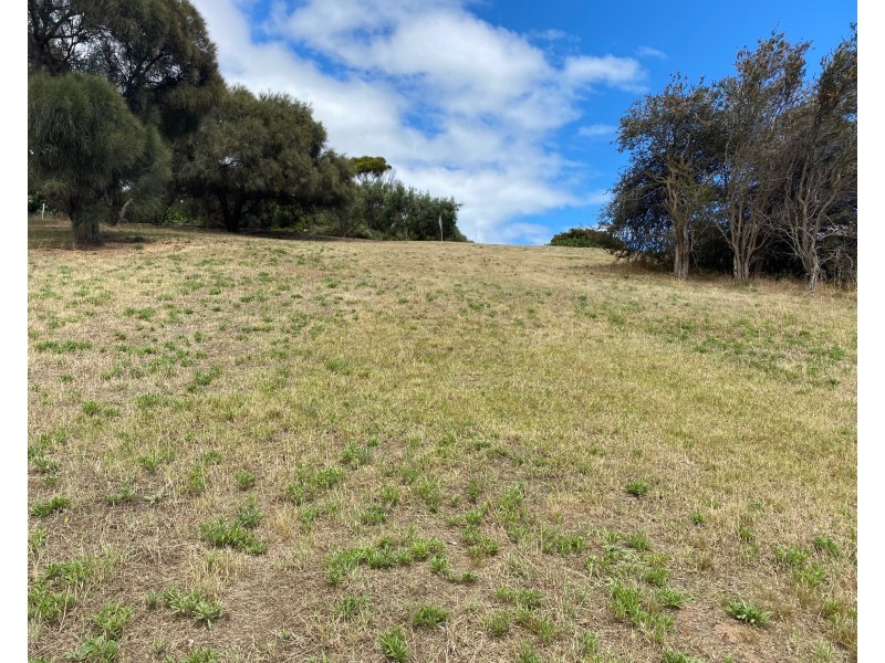 1 & 5 Trethewey Terrace, Penneshaw SA 5222