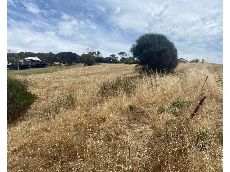 1 & 5 Trethewey Terrace, Penneshaw SA 5222