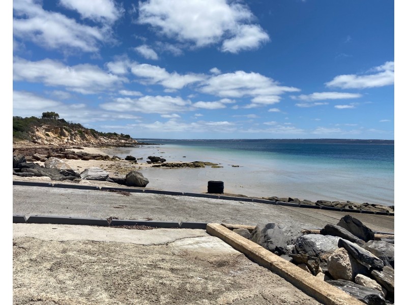 6 Leander Avenue, Baudin Beach SA 5222