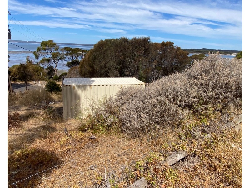 82 Bayview Road, American River SA 5221