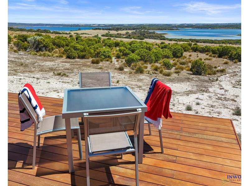 8 Davies Road, Pelican Lagoon SA 5222